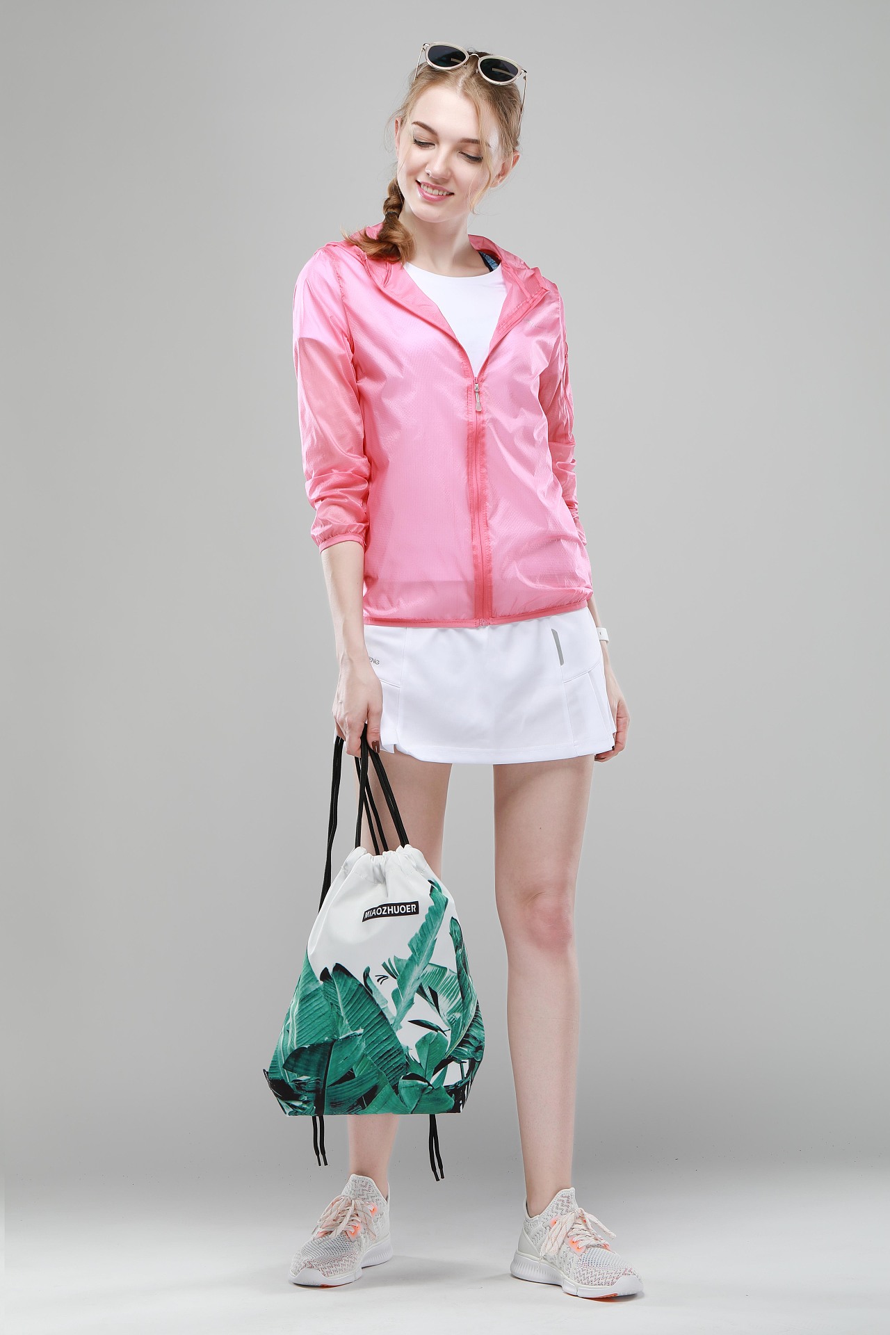 服裝模特拍攝靜物產(chǎn)品拍攝服裝掛拍平鋪中外模特假模